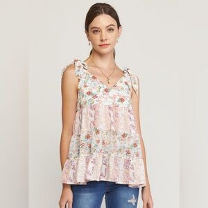 New entro Mixed Floral Top